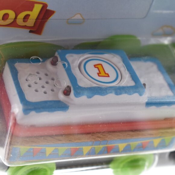 Fisher-Price Thomas and Friends Wood Birthday Train Wooden Railway NEW 2019 - Picture 7 of 13